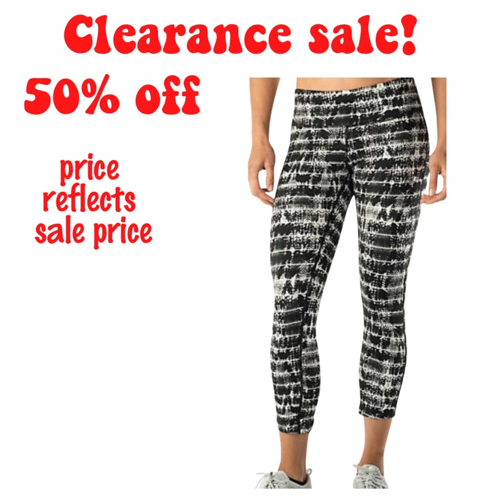 Nike Epic Run Viper Print Cropped Dri Fit